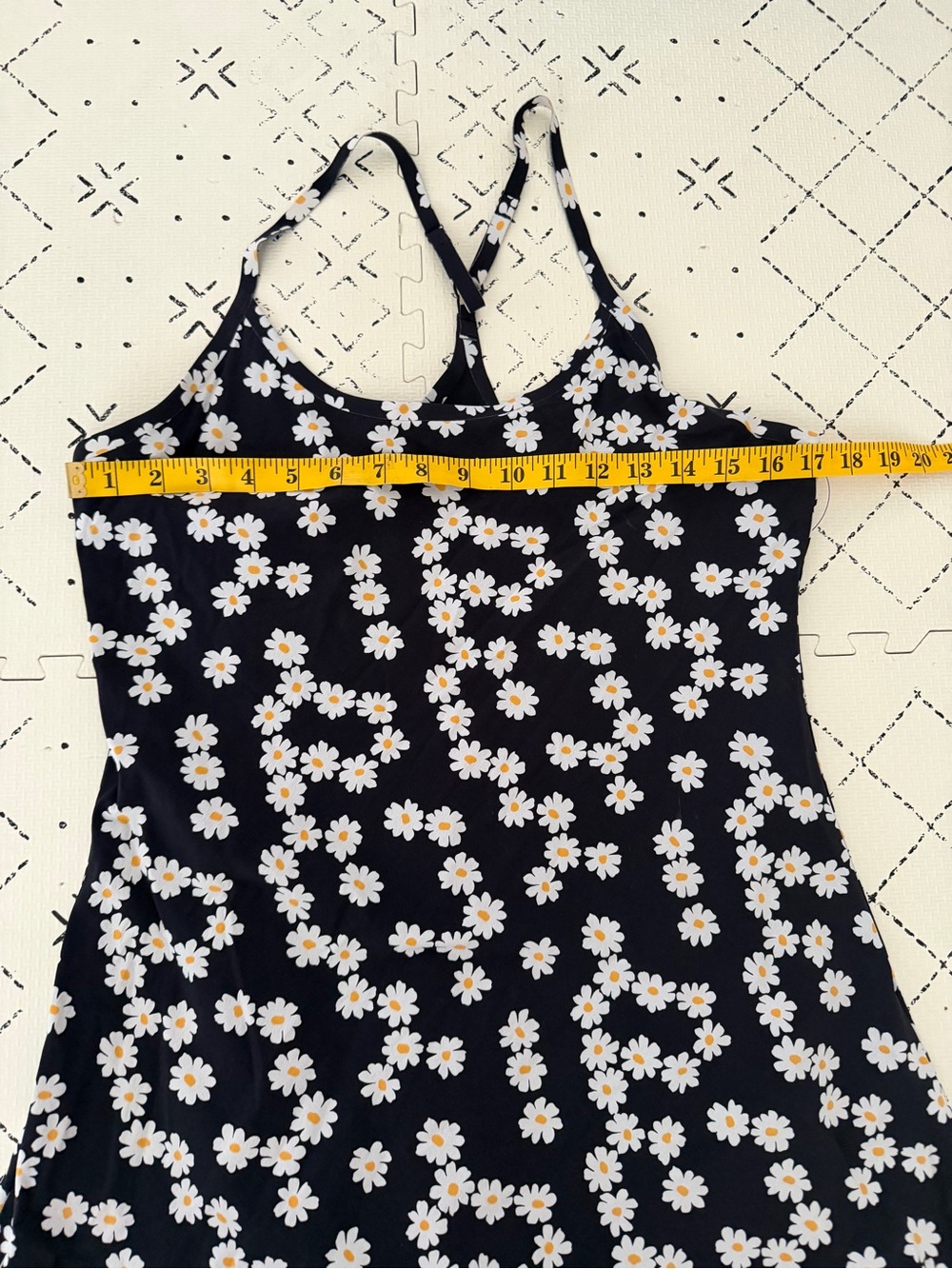 Outdoor Voices The Exercise Dress daisy print L - Picture 5 of 11